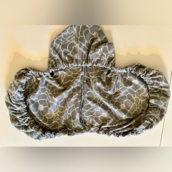 Gray floral saddle cover - Picture 3 of 3